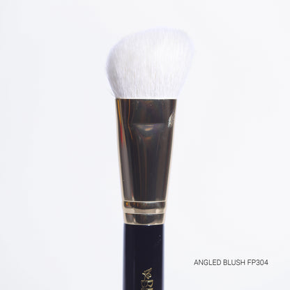 Angled Blush Brush FP304